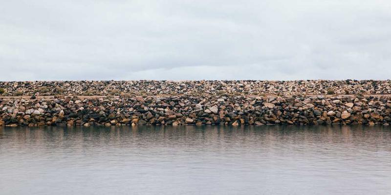 说明：一张展示不同知识付费平台图标和内容的图片