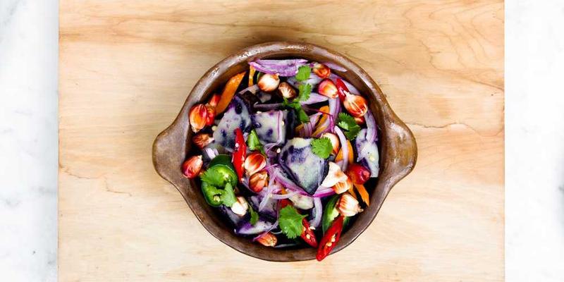 AI导演了一部全部由机器人出演的电影,主题是“什么是人类”,并在结尾留下了空白。